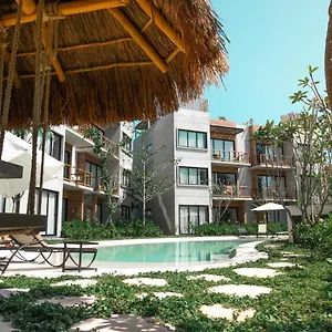 Macondo 2*, Tulum Pueblo Mexico